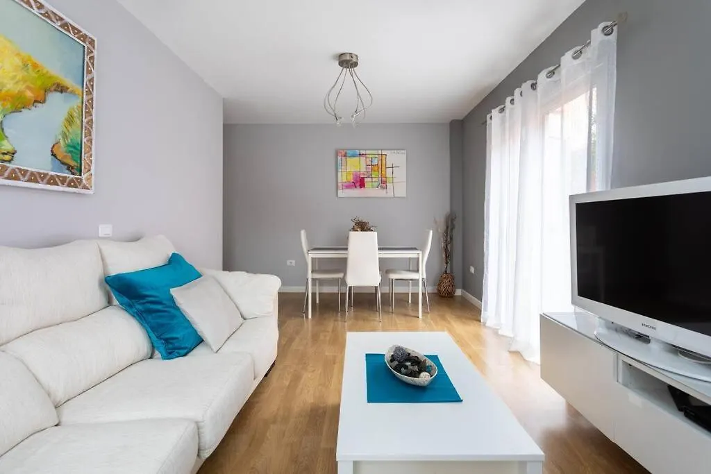 公寓 Calido Apartamento, Piscina, Wi-Fi 坎德拉里亚