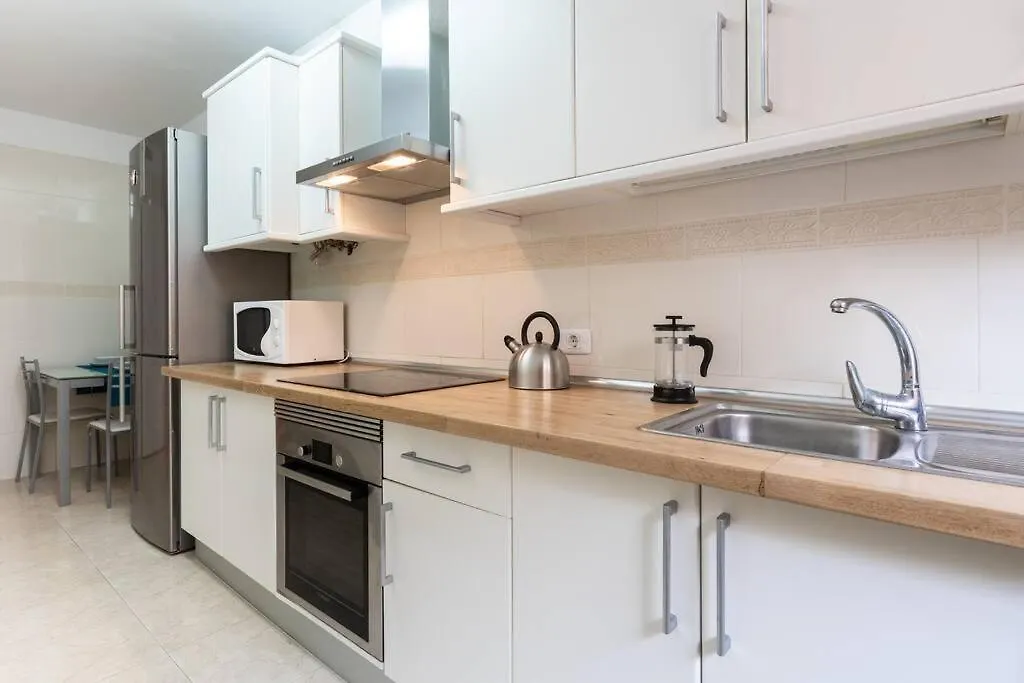Calido Apartamento, Piscina, Wi-Fi 坎德拉里亚 公寓